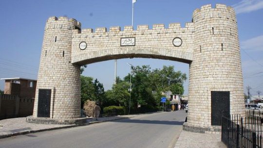 the-majestic-khyber-gate
